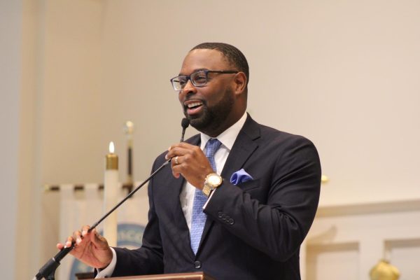 Memphis Mayor Paul Young speaks at St. Mary's chapel on Nov. 14. Students got the opportunity to ask the mayor questions followed by a few remarks by Young to "dream big."